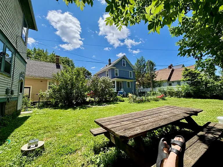 835 Meigs St — Photo 18