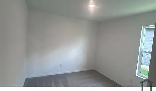 4221 Jutland Dr — Photo 13