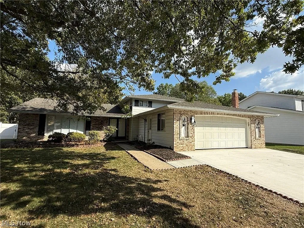 4 bed, 3.5 bath, 2528 sqft, $3,300 — Photo 1