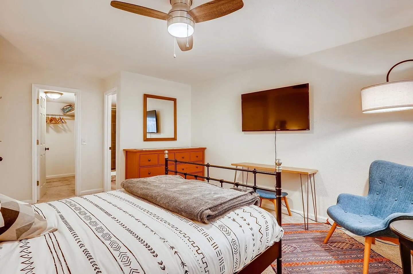 2 bed, 980 sqft, $2,900 — Photo 3