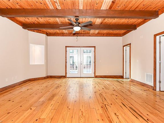 5th image of 451 McAdoo Ave