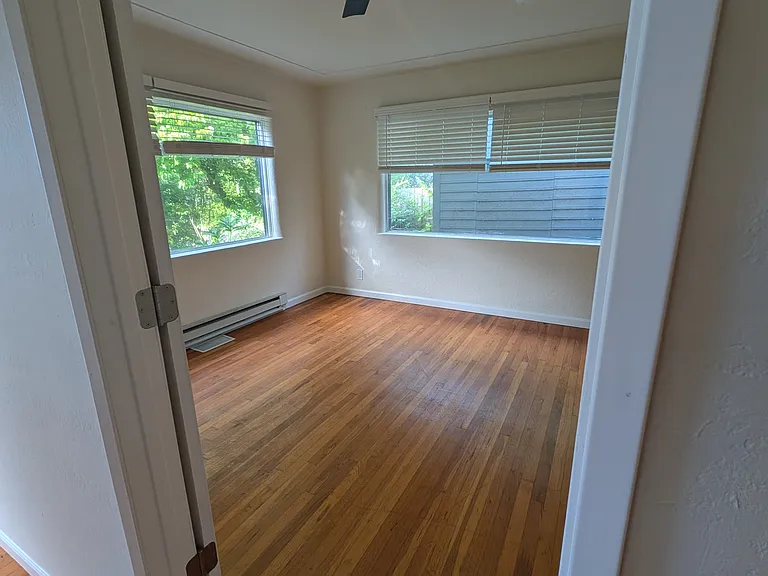 213 Seattle Ave — Photo 10