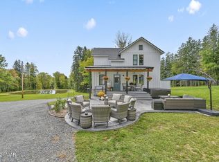 231 Mohn Rd, Beach Lake, PA 18405