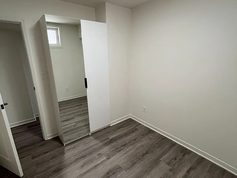 1258 Broadview Ave #1 — Photo 4