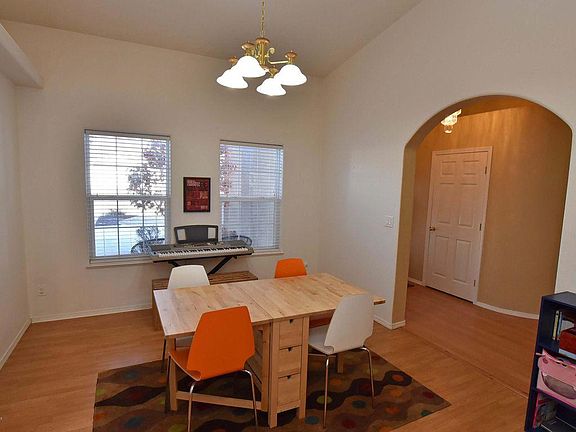 2nd image of 4905 Sandalwood Dr