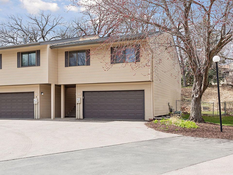 1st image of 422 Pleasant Dr