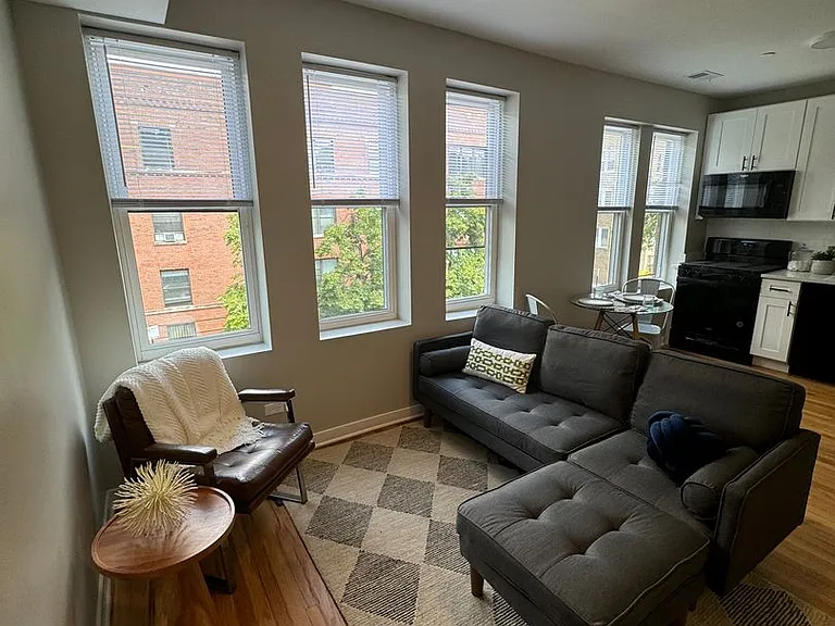 Leland Albany Commons — Photo 128