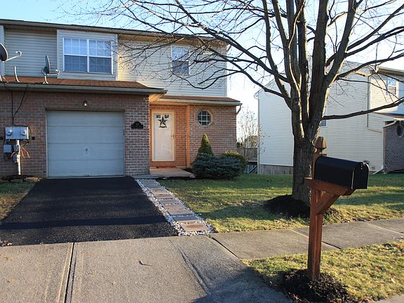 2nd image of 30 Olde Penn Dr