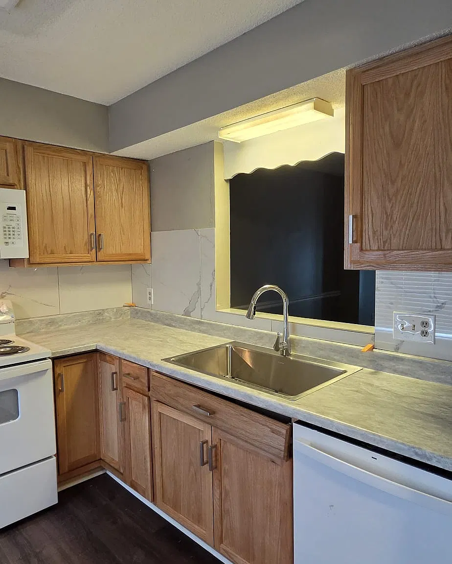 2 bed, 1.5 bath, 1190 sqft, $1,400 — Photo 2