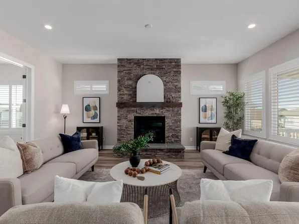 467 Scrubjay Trl, Castle Rock, CO 80104