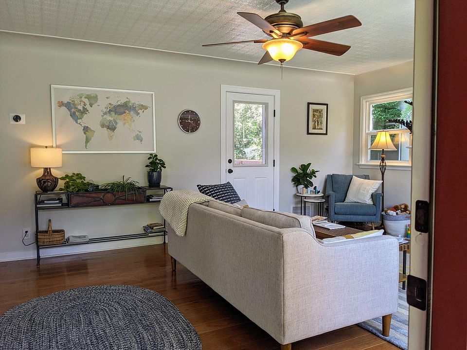 Entry w/Living room and door to back deck