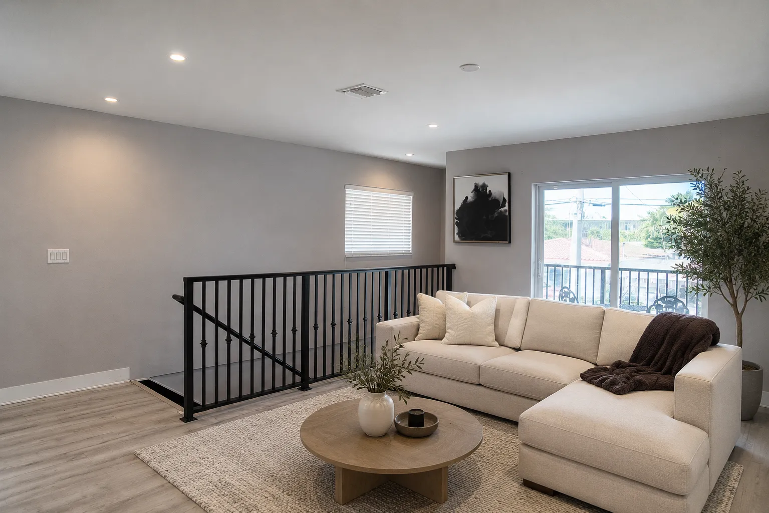 3 bed, 1500 sqft, $2,890 — Photo 1