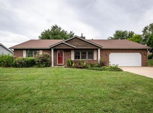 2217 Cotswold Cir, Belleville, IL