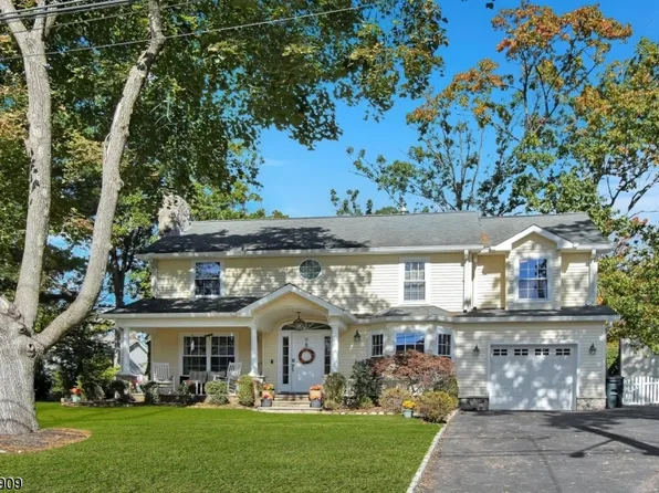 18 Yorktown Ter, Livingston Twp., NJ 07039