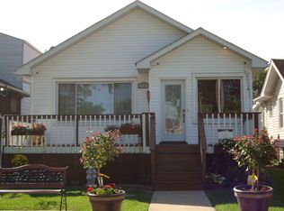 4234 Homerlee Ave, East Chicago, IN 46312