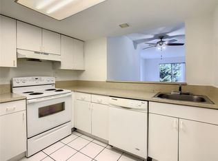 10500 SW 8th St APT 402, Miami, FL 33174
