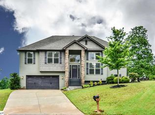 30 Pebblebrook Ct, Greer, SC 29651