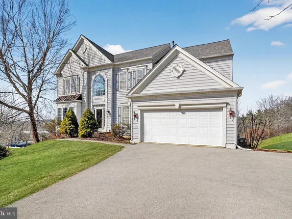 184 Magnolia Dr, Chester Springs, PA 19425