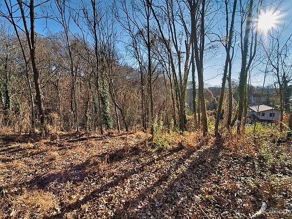 3rd image of 99999 Merritt Park Ln