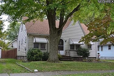 1st image of 875 Kenmore Ave NE