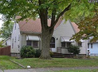 875 Kenmore Ave NE, Warren, OH