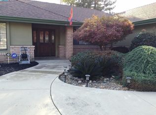 3141 W Victor Ave, Visalia, CA 93277