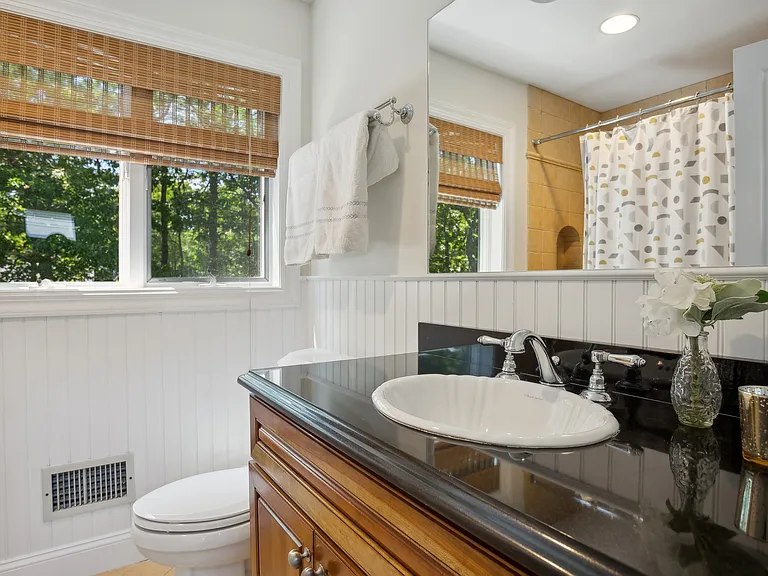 8 Indian Pipe Dr — Photo 20