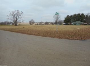 Howe St, Howe, OH 44622