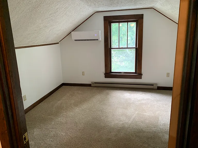 815 Patrick Henry Dr — Photo 16