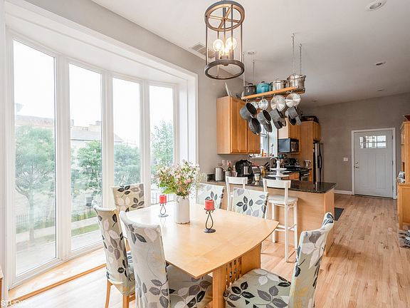 5th image of 2901 W Washington Blvd #2