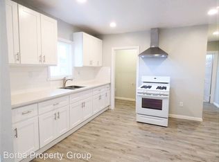 1023 Hoffman Ave, Long Beach, CA 90813