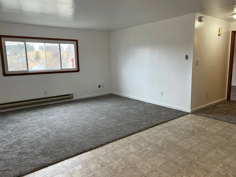 309 W Main St #4 — Photo 3