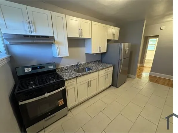 1340 W 82nd St, Chicago, IL 60620