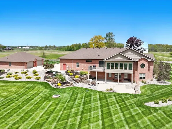 8628 Garman Rd, Leo, IN 46765