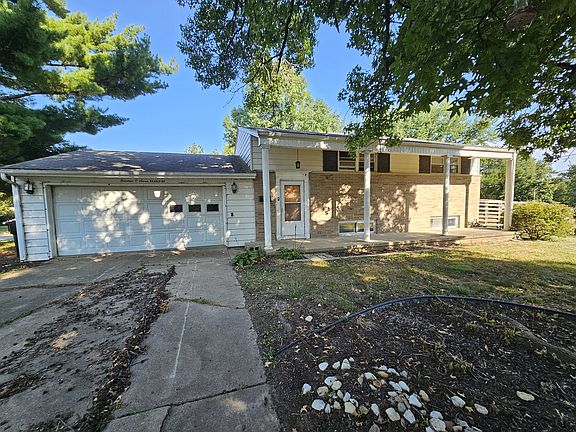 2nd image of 1407 Searle Dr