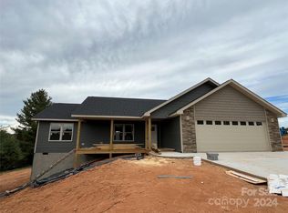 733 Morlin Acres Dr, Marshall, NC 28753