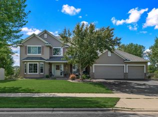 6352 Highland Hills Blvd S, Cottage Grove, MN 55016