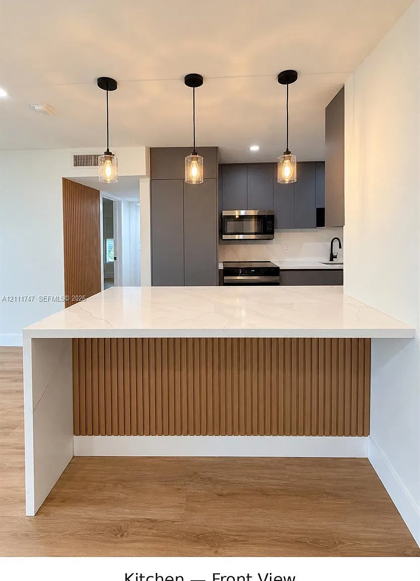 Sunset Palms West Condo — Photo 3