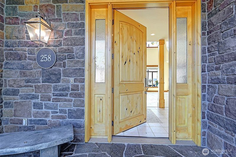 2nd image of 258 Gough Road