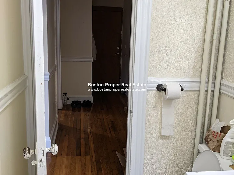 360 Riverway #12 — Photo 3