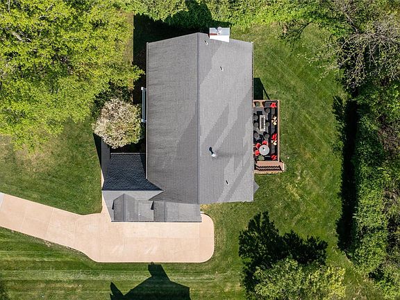 3rd image of 11048 Graeser Ln