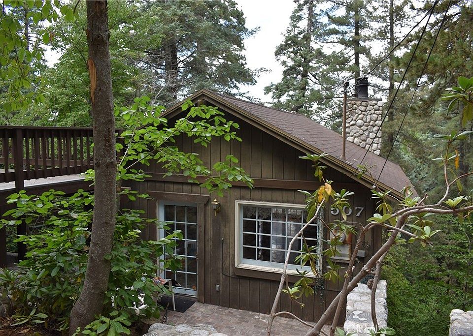 1st image of 507 W Victoria Ct