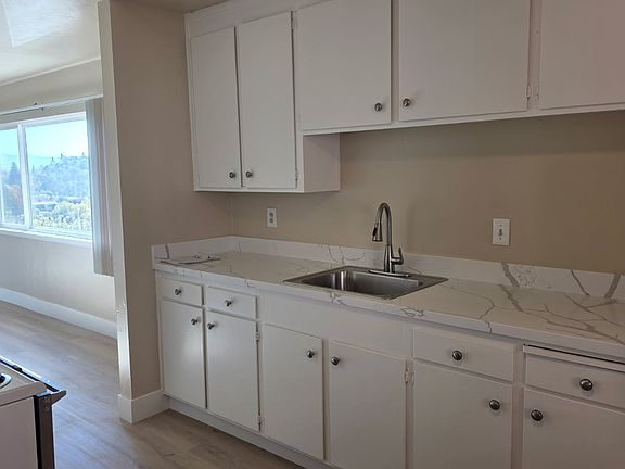 5th image of 3572 Terrace Way