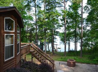 642 Tugalo Heights Cir, Lavonia, GA 30553