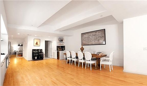 4th image of 15 Broad St APT 1124