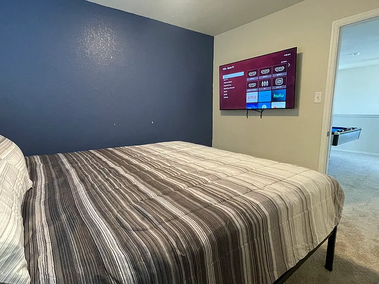 3738 Gallery Wls — Photo 94