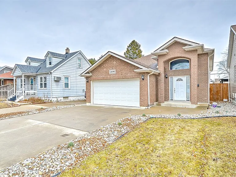 2490 Bernard Rd — Photo 1