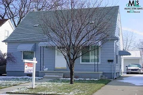 1st image of 21052 N La Salle Blvd