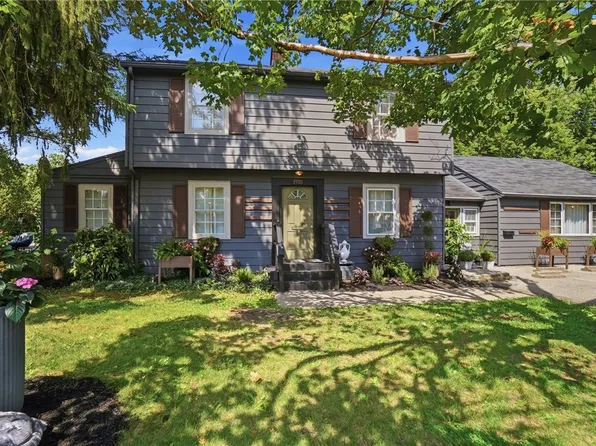 3905 Far Hills Ave, Dayton, OH 45429