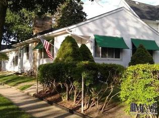 28 W Noble Ave, Monroe, MI 48162